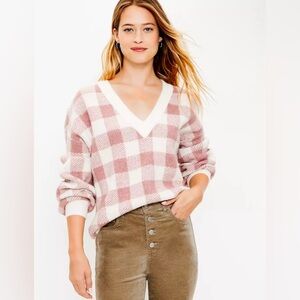 Ann Taylor Loft NWOT Plaid V-Neck Sweater - Pink and White
